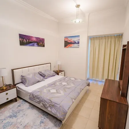 Experience Iconic Burj Khalifa Views From This Apt Dubai Exterior photo